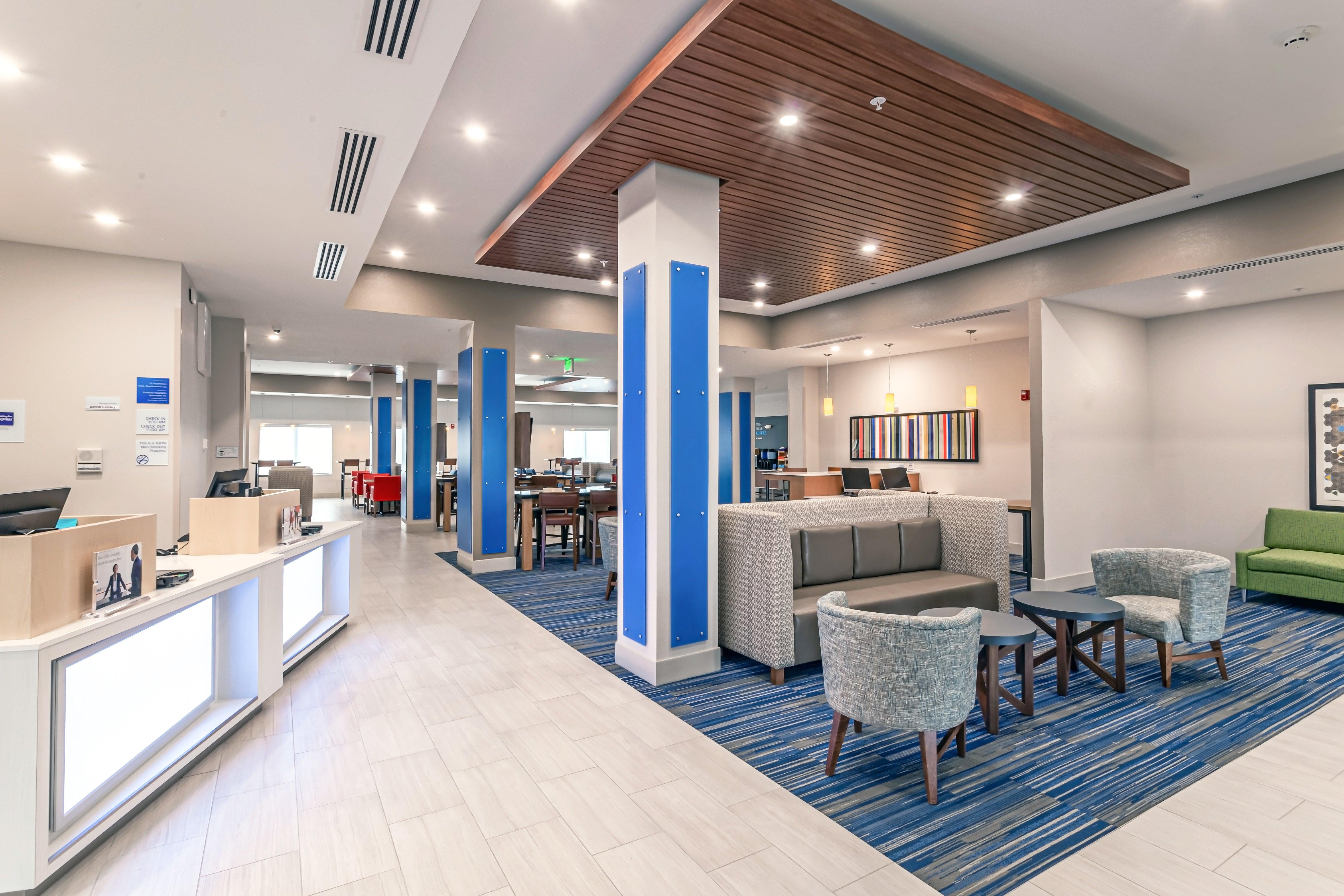 Holiday Inn Express & Suites - Columbus - Worthington By Ihg Екстер'єр фото