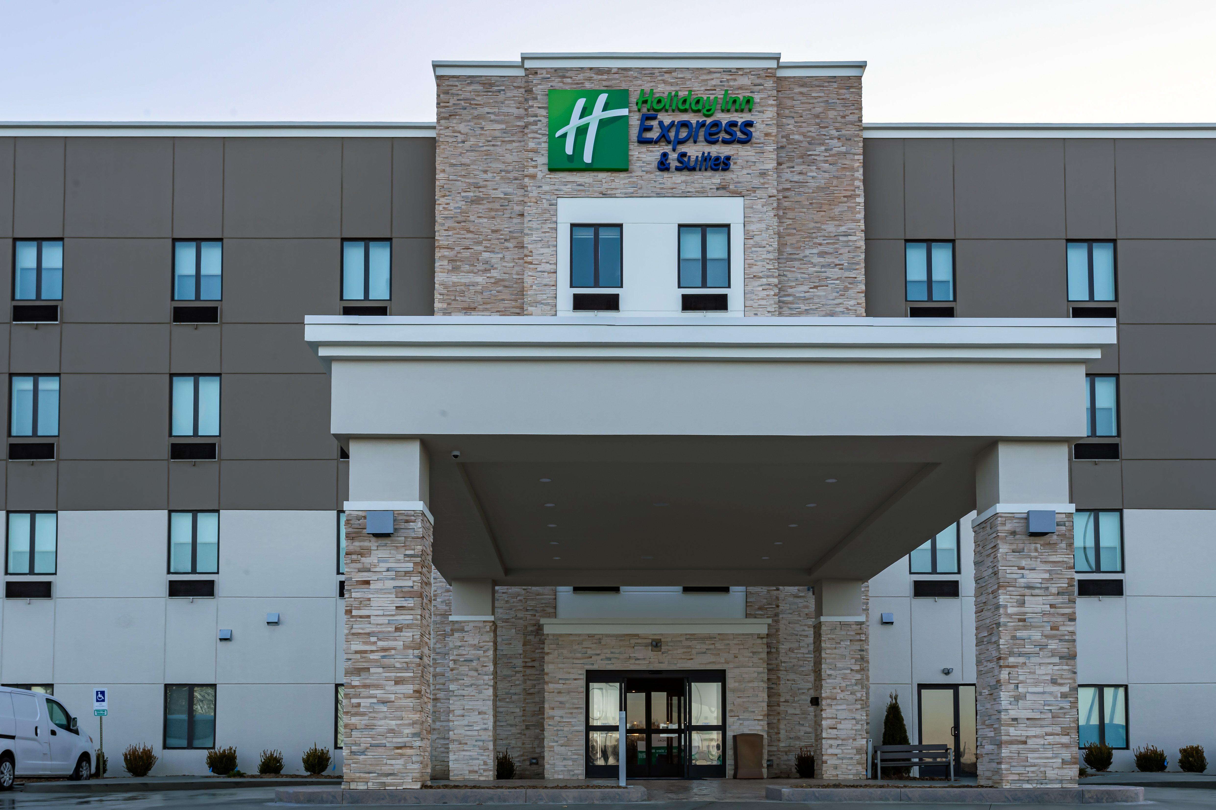 Holiday Inn Express & Suites - Columbus - Worthington By Ihg Екстер'єр фото