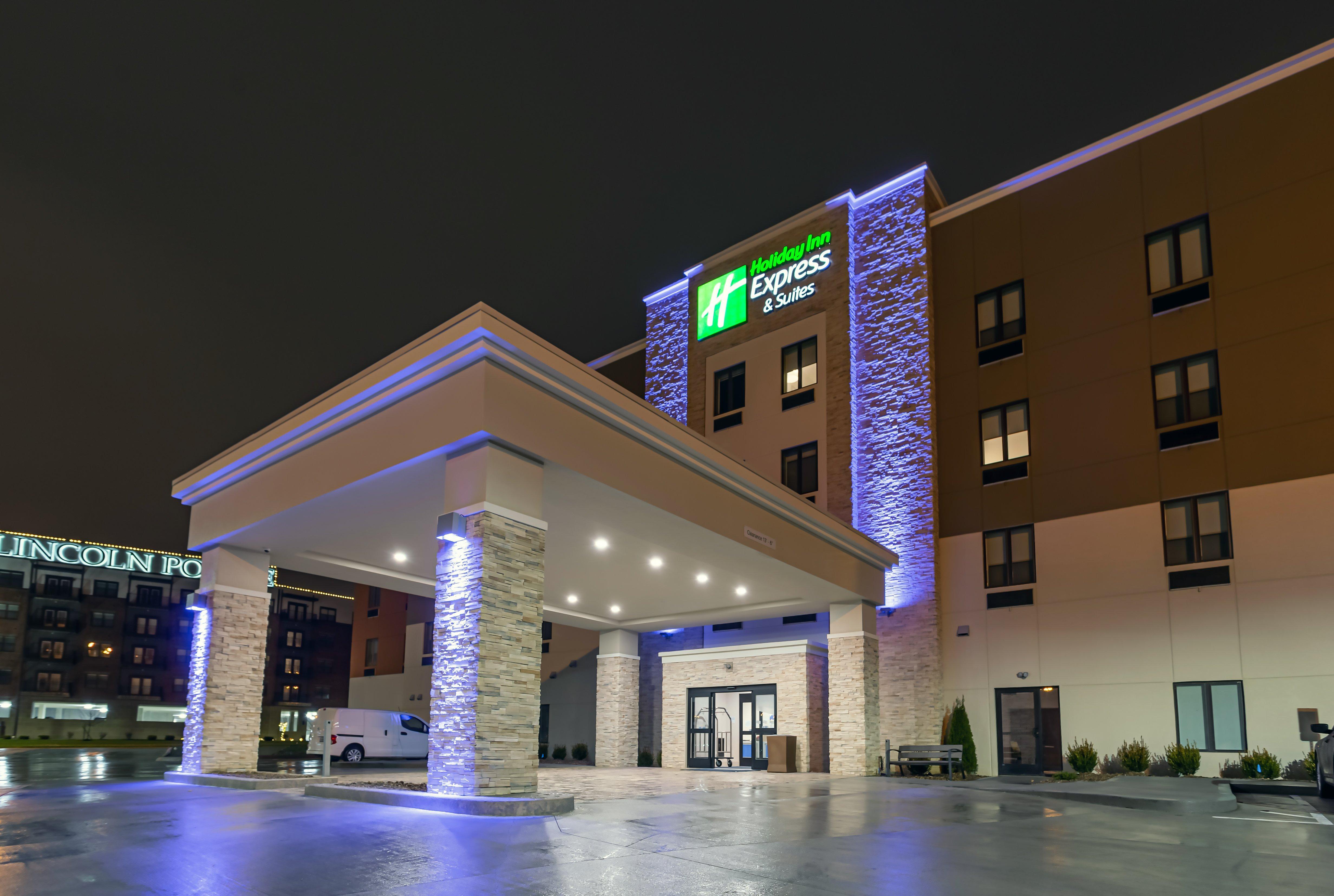 Holiday Inn Express & Suites - Columbus - Worthington By Ihg Екстер'єр фото